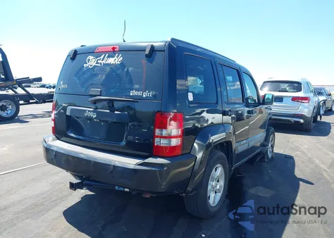 2009 Jeep Liberty Sport из США, поврежденный, VIN 1J8GP28K99W527372